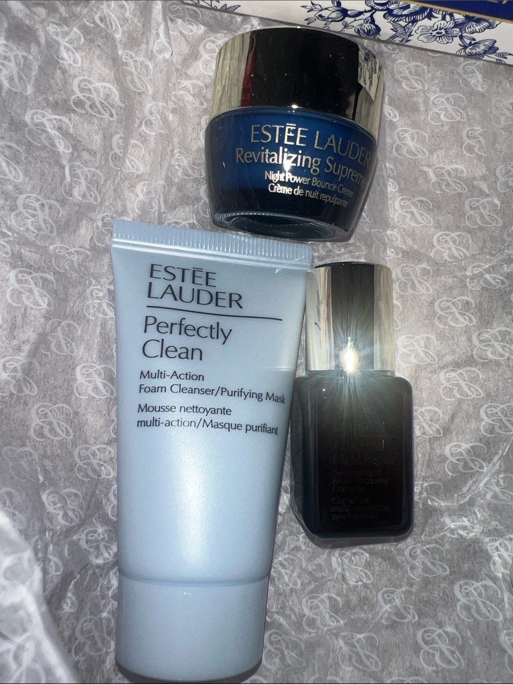 NIB 3pc Estée Lauder traveling mini skincare bundle